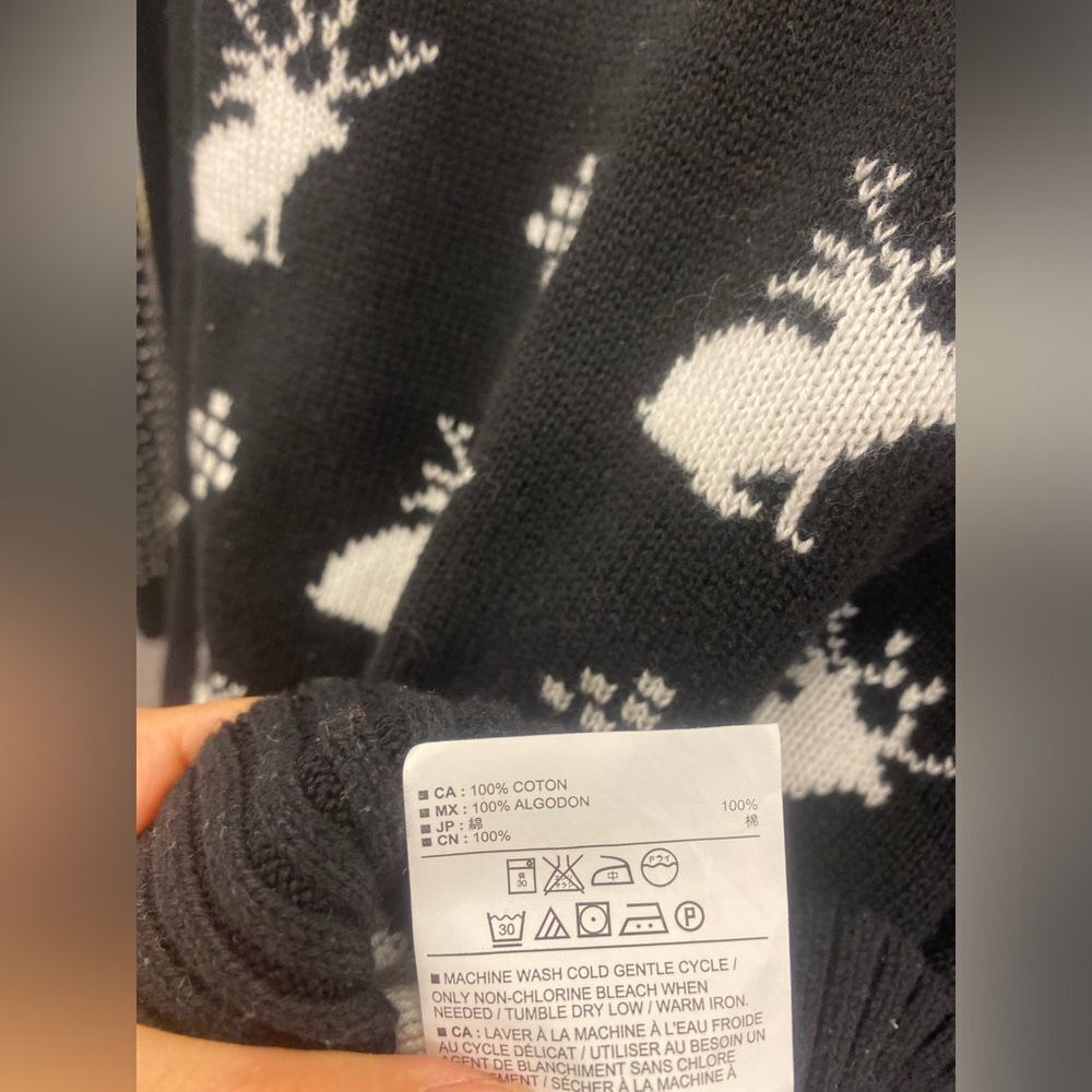 Xl Old Navy black white sweater - Picture 6 of 10